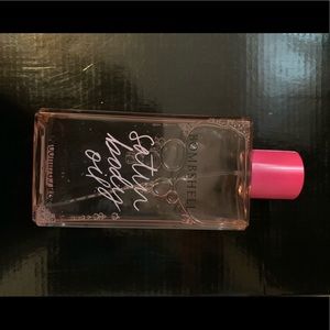 VS bombshell oil spray
